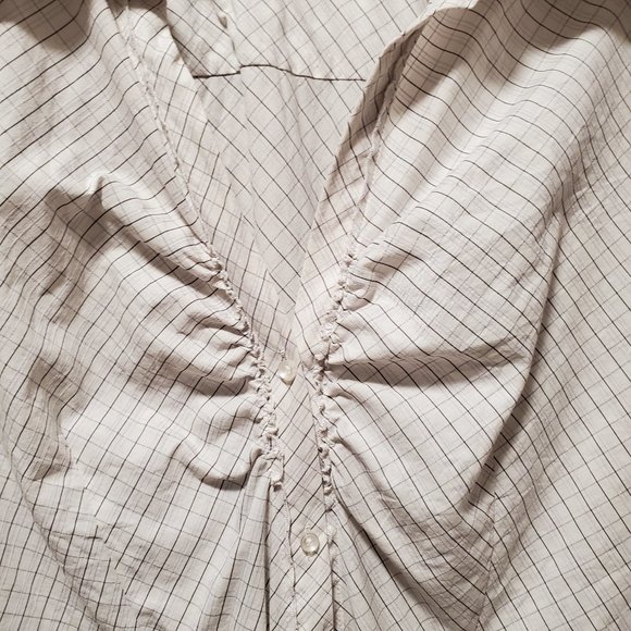 $5 SALE * XL NY&CO Stretch windowpane V-neck blouse - Picture 5 of 8